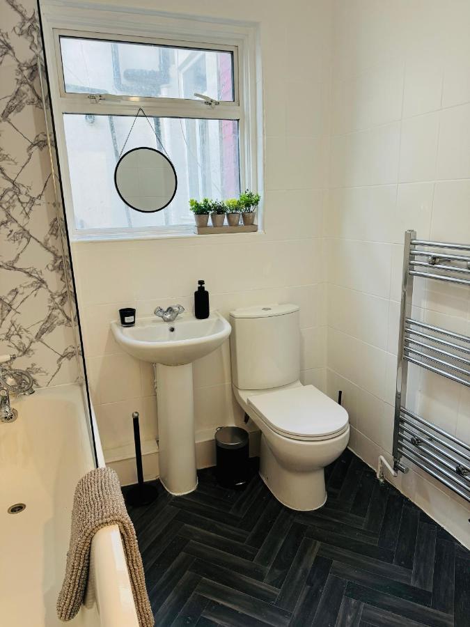 2 Bedrooms House Near Central London Eksteriør bilde