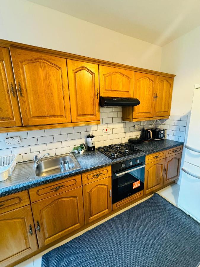 2 Bedrooms House Near Central London Eksteriør bilde